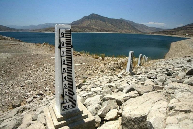 embalse W